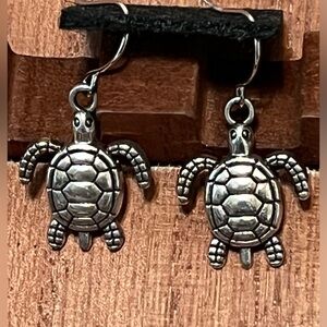 Turtle earrings, BN